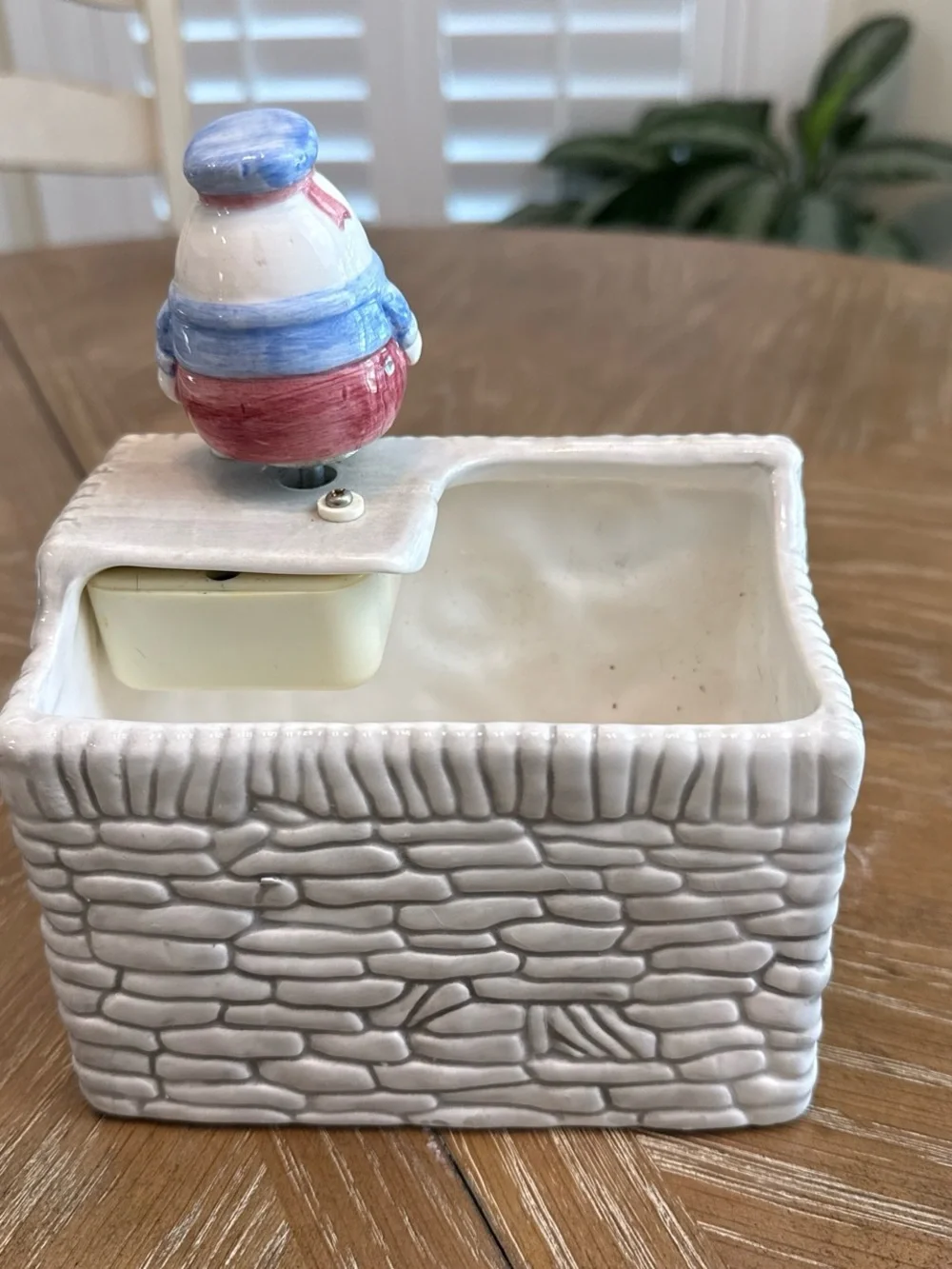 LBK Ceramic Humpty Dumpty Planter Flower Pot plays music Tested Works